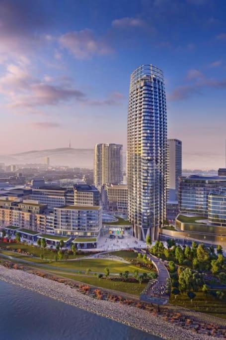 The First Skyscraper In Slovakia Bratislava Exterior foto